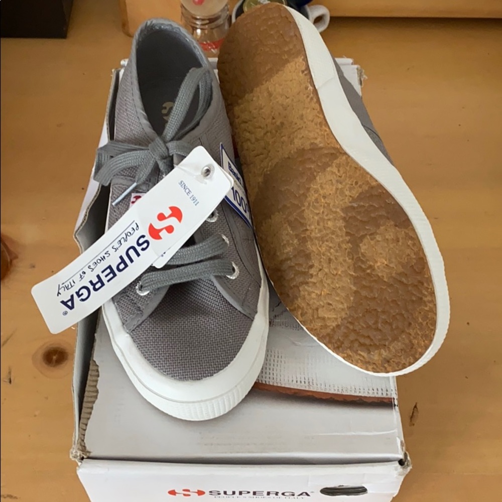 NWT Grey SUPERGA